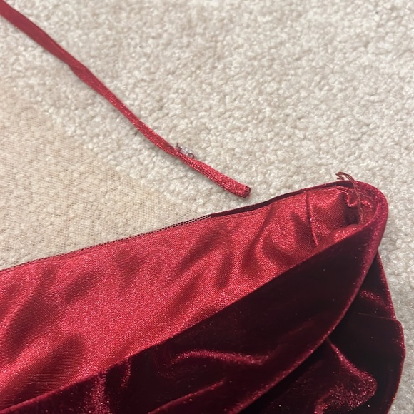 Jenny Yoo Ryland V-Neck Long-Sleeve Open-Back Stretch Velvet Gown - Picture 4 of 4